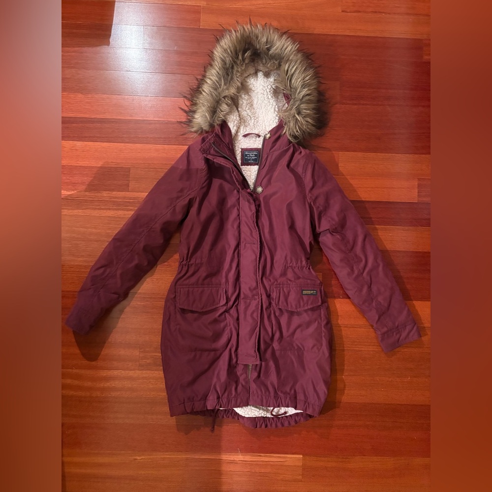 Abercrombie & Fitch Sherpa Lined Parka Faux Fur Hood Burgundy Small